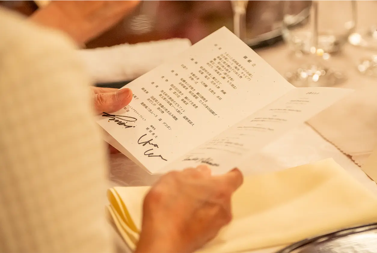 Dinner with the performers