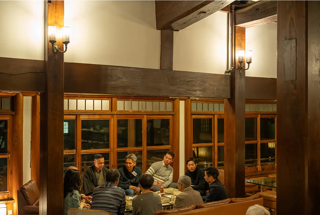 Premium after-show discussion