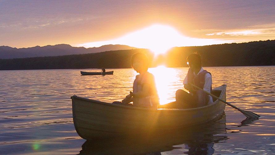 【エクスペリエンス＆ステイ】湖上からしか味わえない絶景と爽快感を楽しもう♪カヌー体験付きプラン / 朝食付き