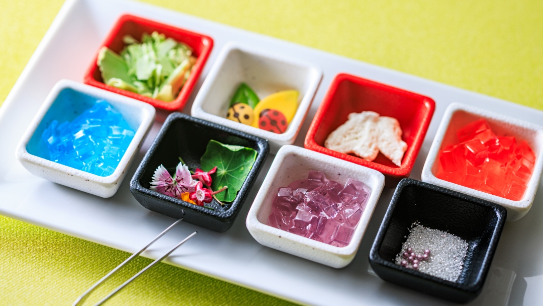 「夏の食べられるアート体験 〜クリスタル紫陽花の世界〜」