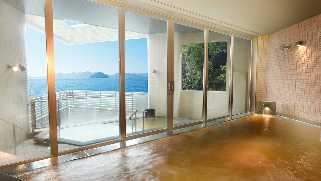 冬の味覚と広島名物を心ゆくまで