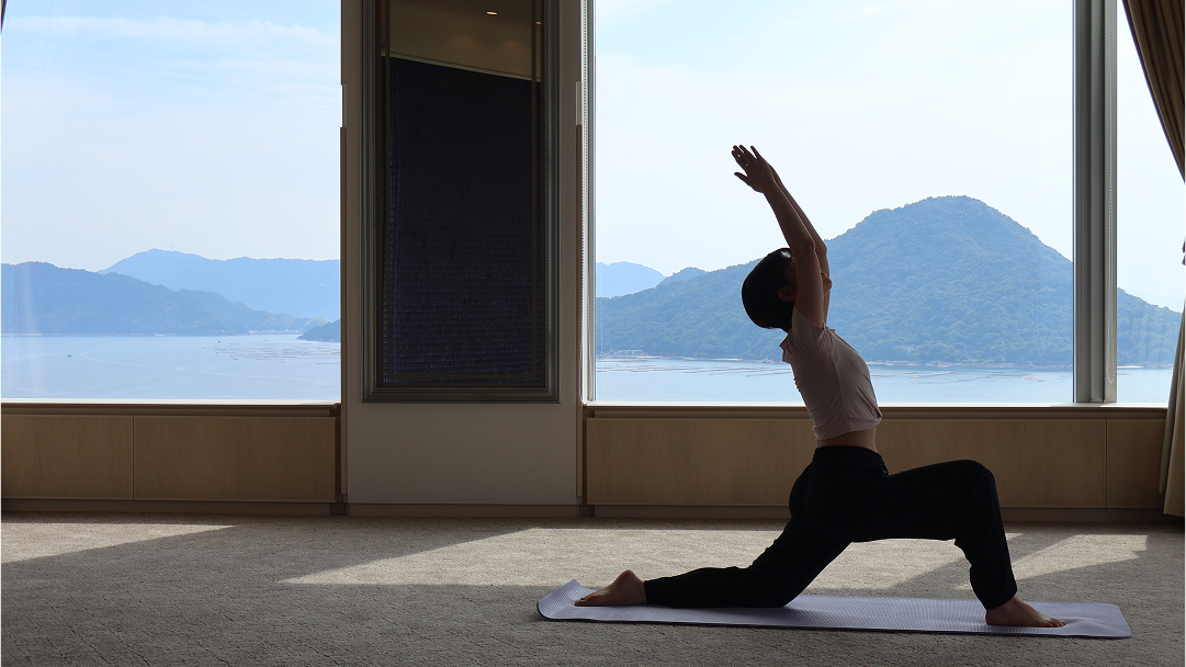 心身整うご褒美月ヨガ