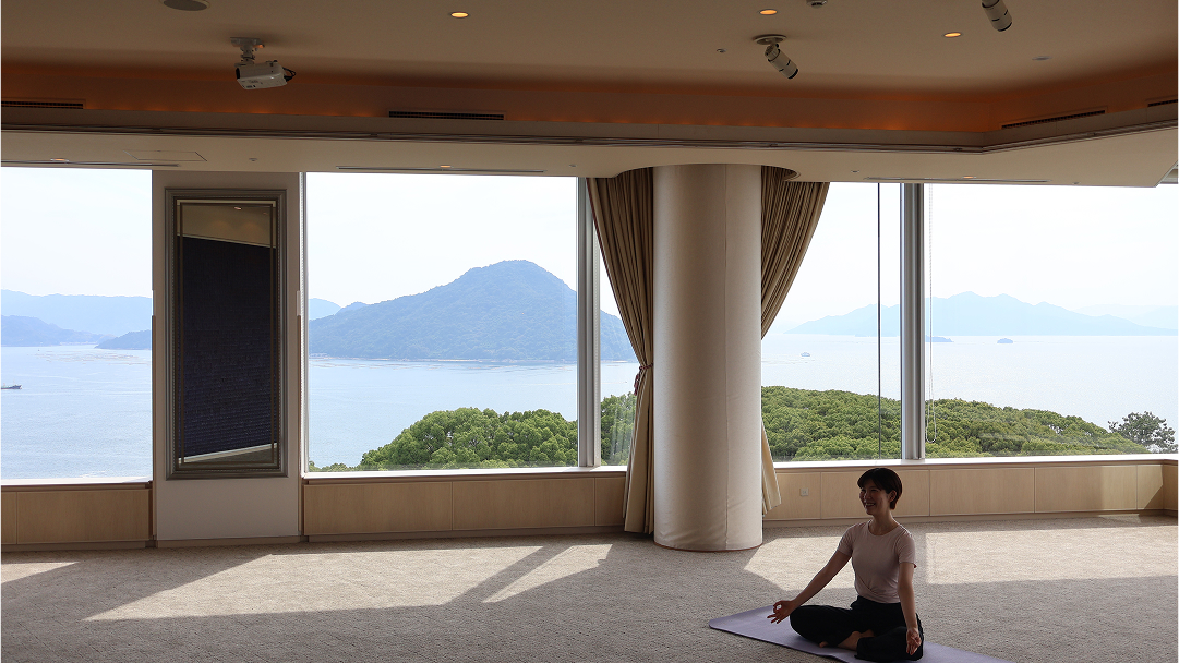 心身整うご褒美月ヨガ