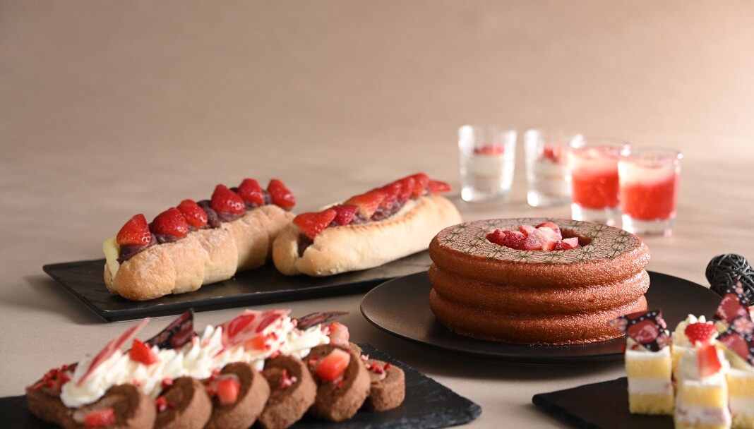 広島老舗茶舗の抹茶を味わう「いちごブッフェ～和庭園～」