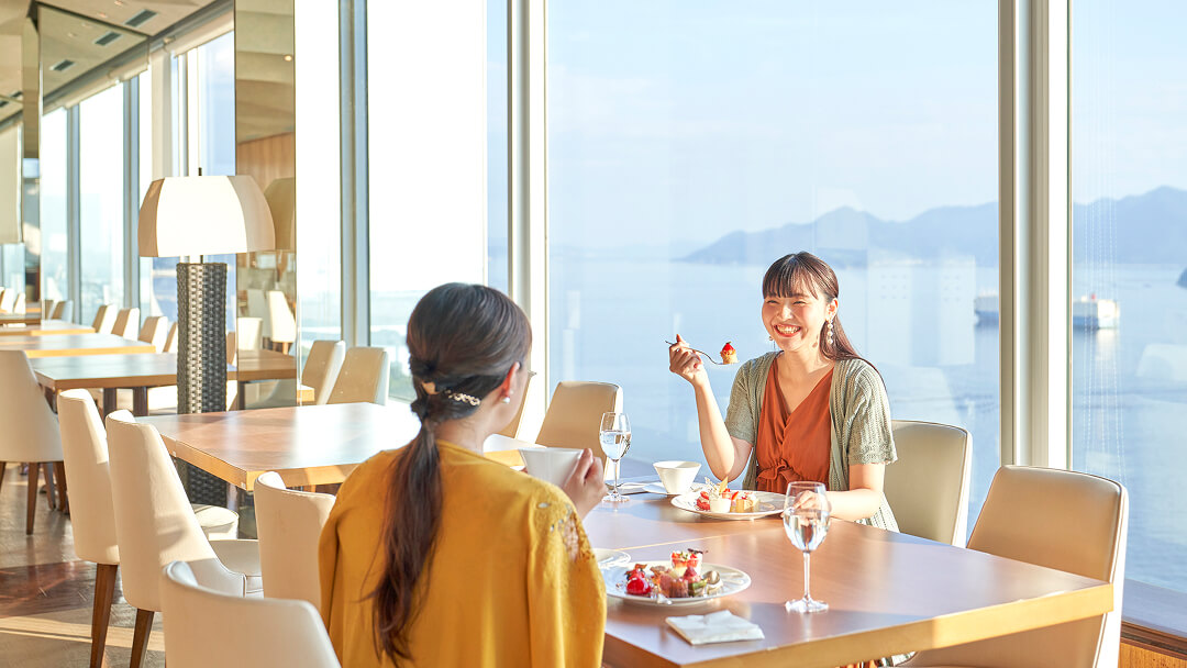 広島老舗茶舗の抹茶を味わう「いちごブッフェ～和庭園～」