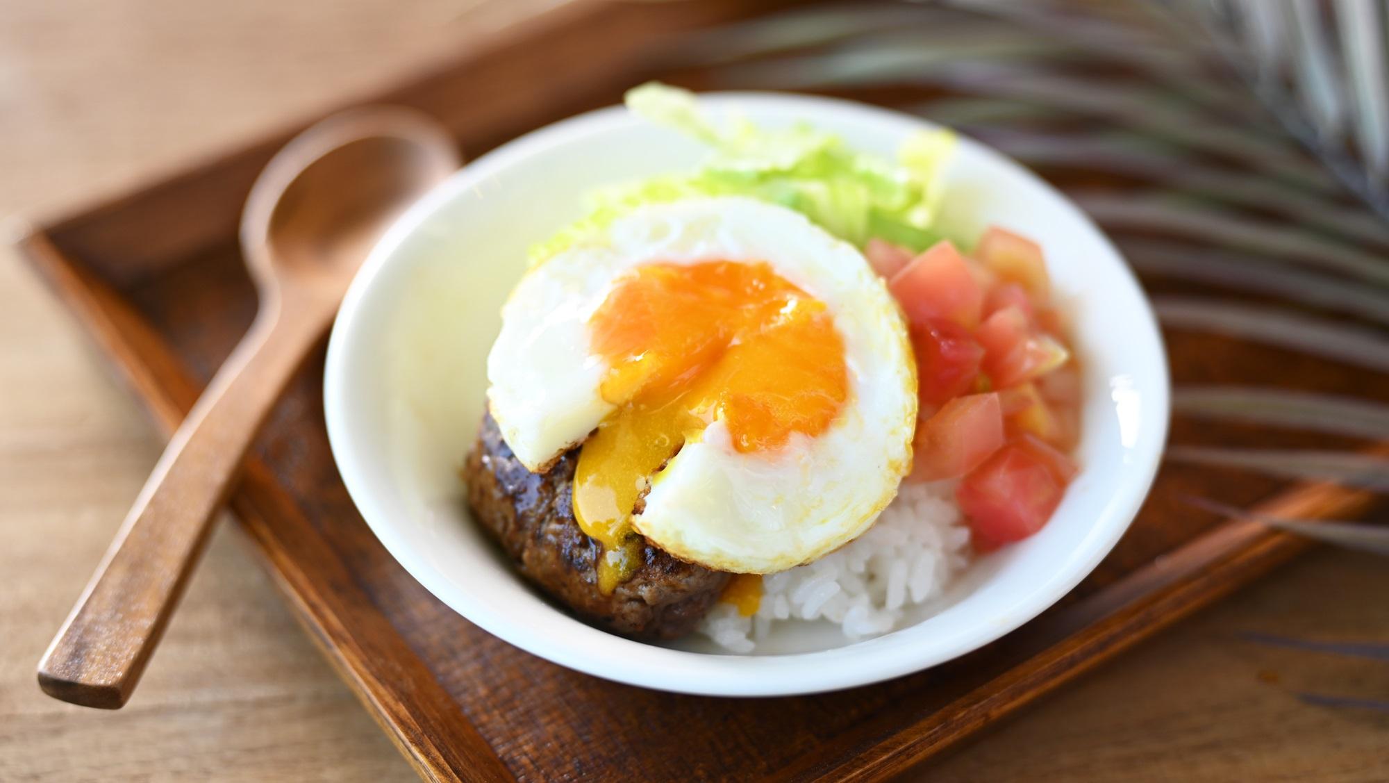 海辺のビアホールの料理イメージ
