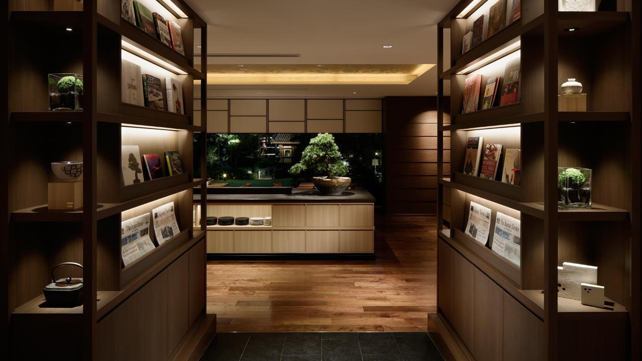 グランドプリンスホテル高輪1Fにある「クラブラウンジ 花雅」。夜の様子。