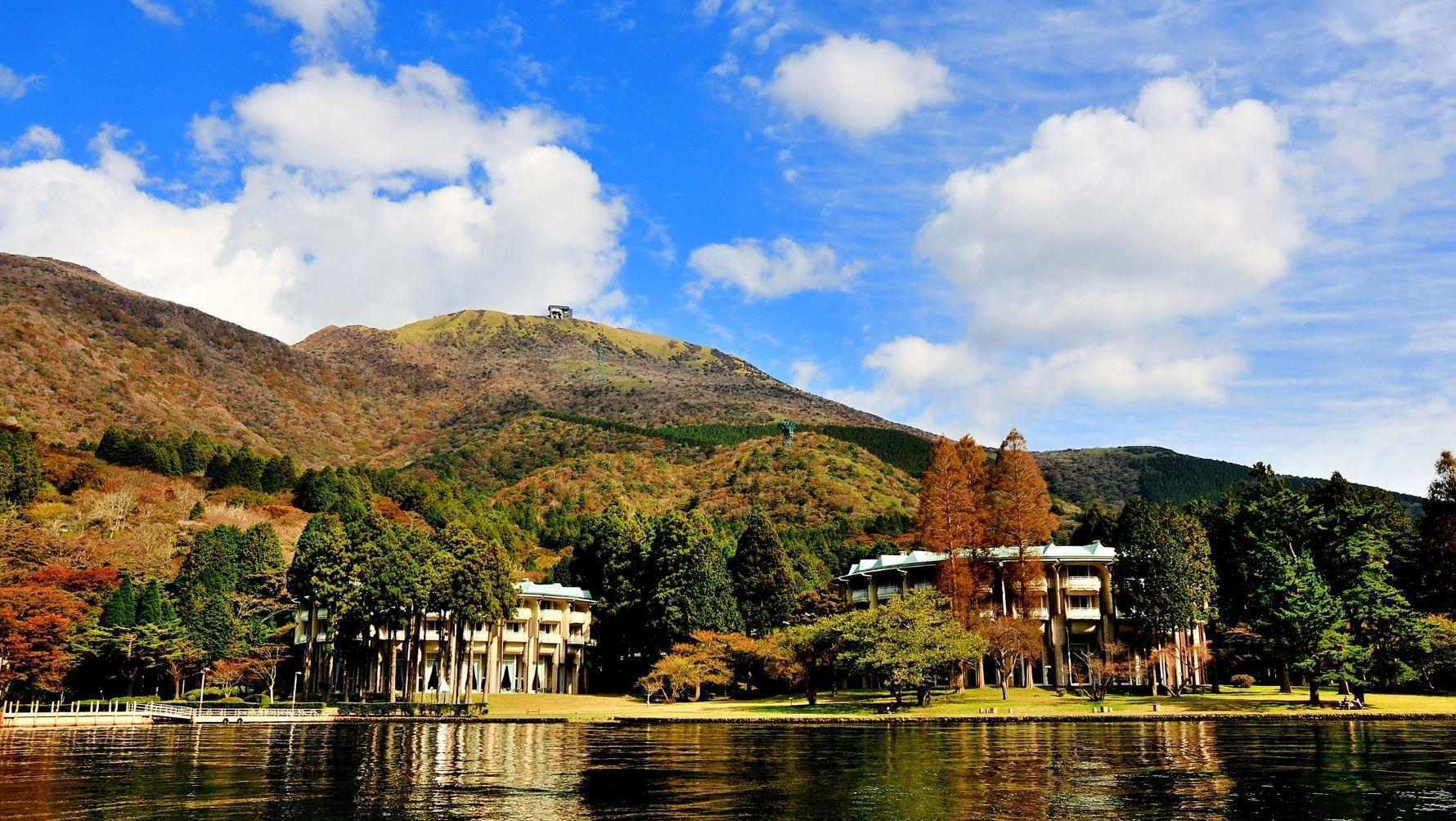芦ノ湖の見えるお部屋 確約 秋得 箱根を満喫プラン 夕 朝食付き 箱根 芦ノ湖畔のホテル ザ プリンス 箱根芦ノ湖