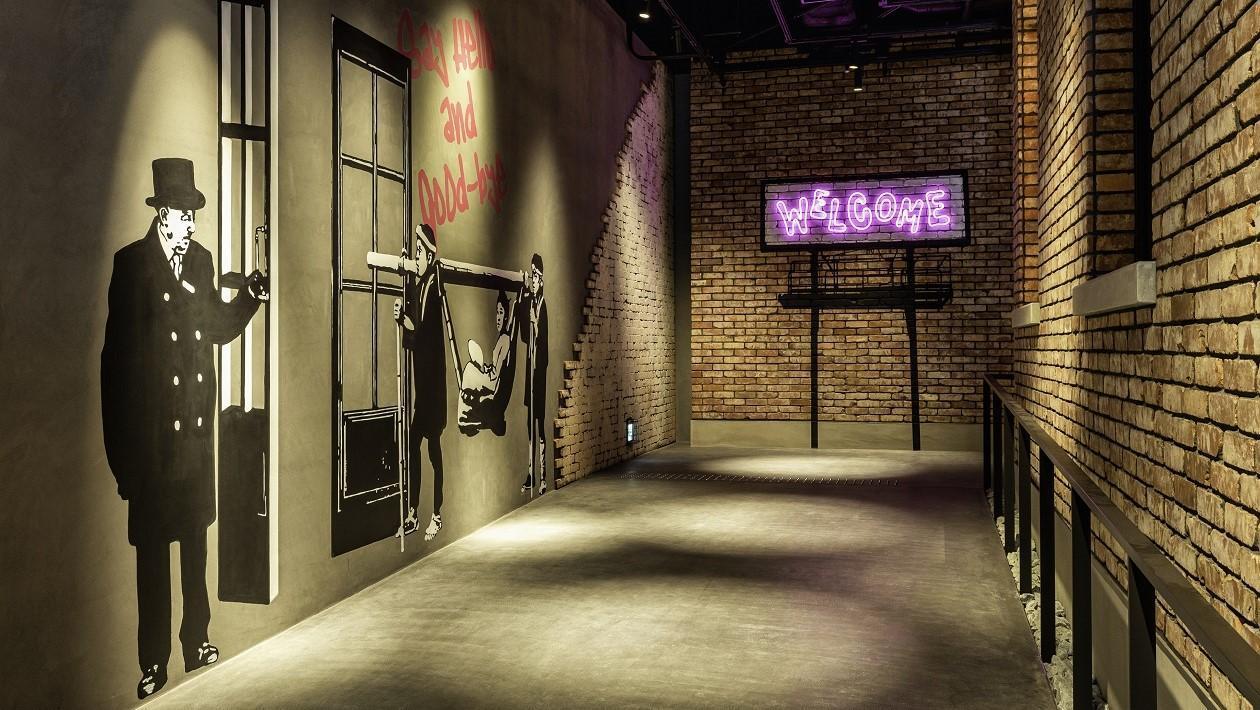 エントランス　廊下