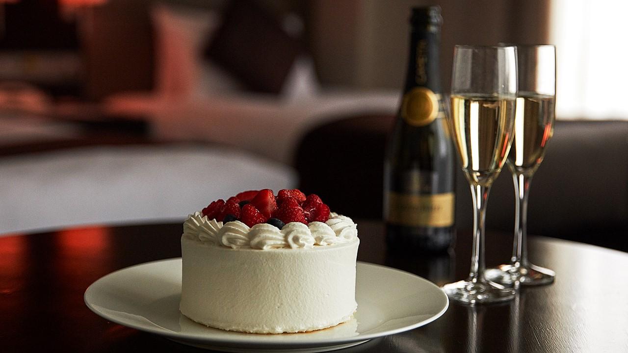 プラン詳細 The Special Day ホールケーキ スパークリングワイン付き 品川プリンスホテル