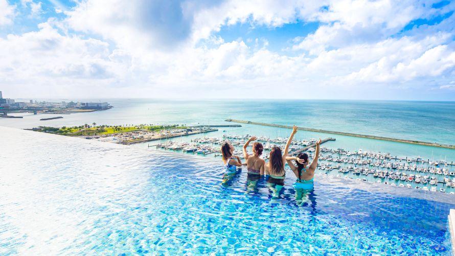 ２階インフィニティプール