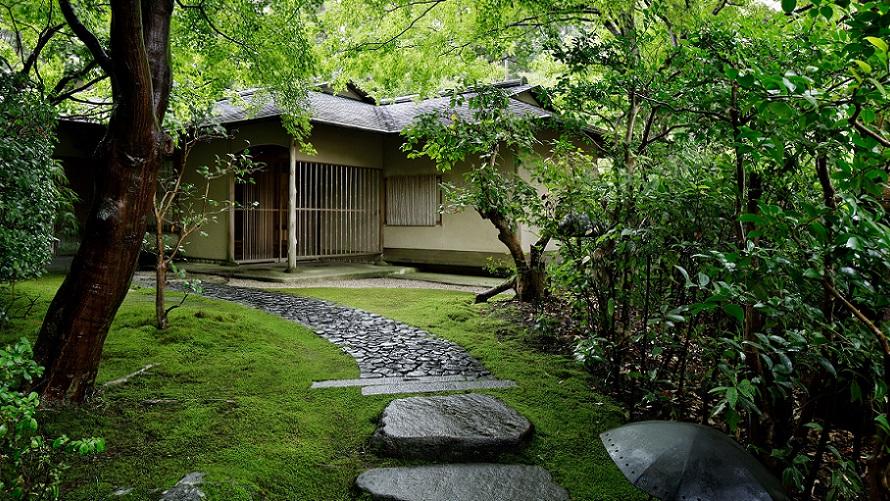 情緒あふれる日本庭園　茶寮
