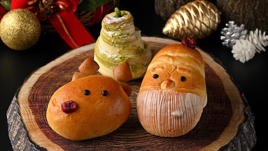 クリスマスケーキを10月中にご予約いただくと、ホテルオリジナル「ミニサンタパンまたはミニトナカイパン」を一つプレゼント！！