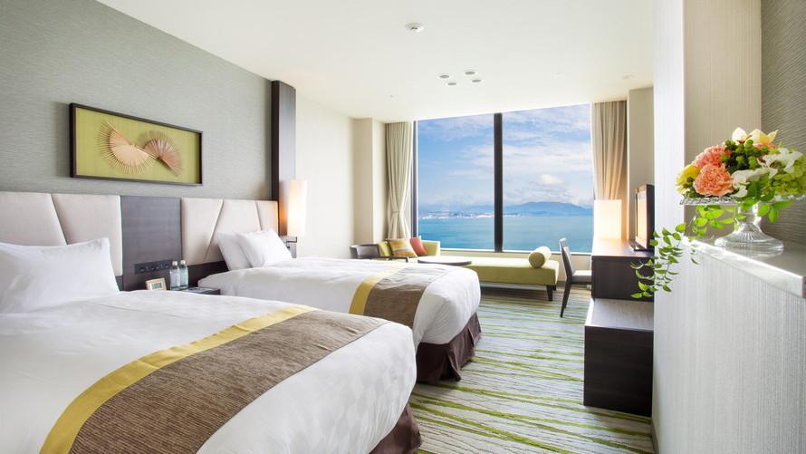 全室レイクビューのお部屋からの絶景を満喫