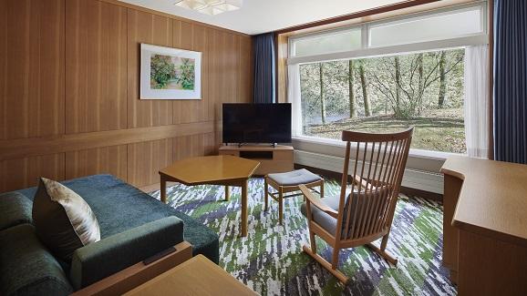 スイートルーム　リビング