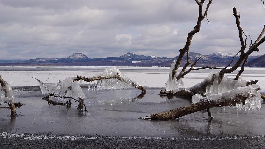 つららアート(屈斜路湖岸)