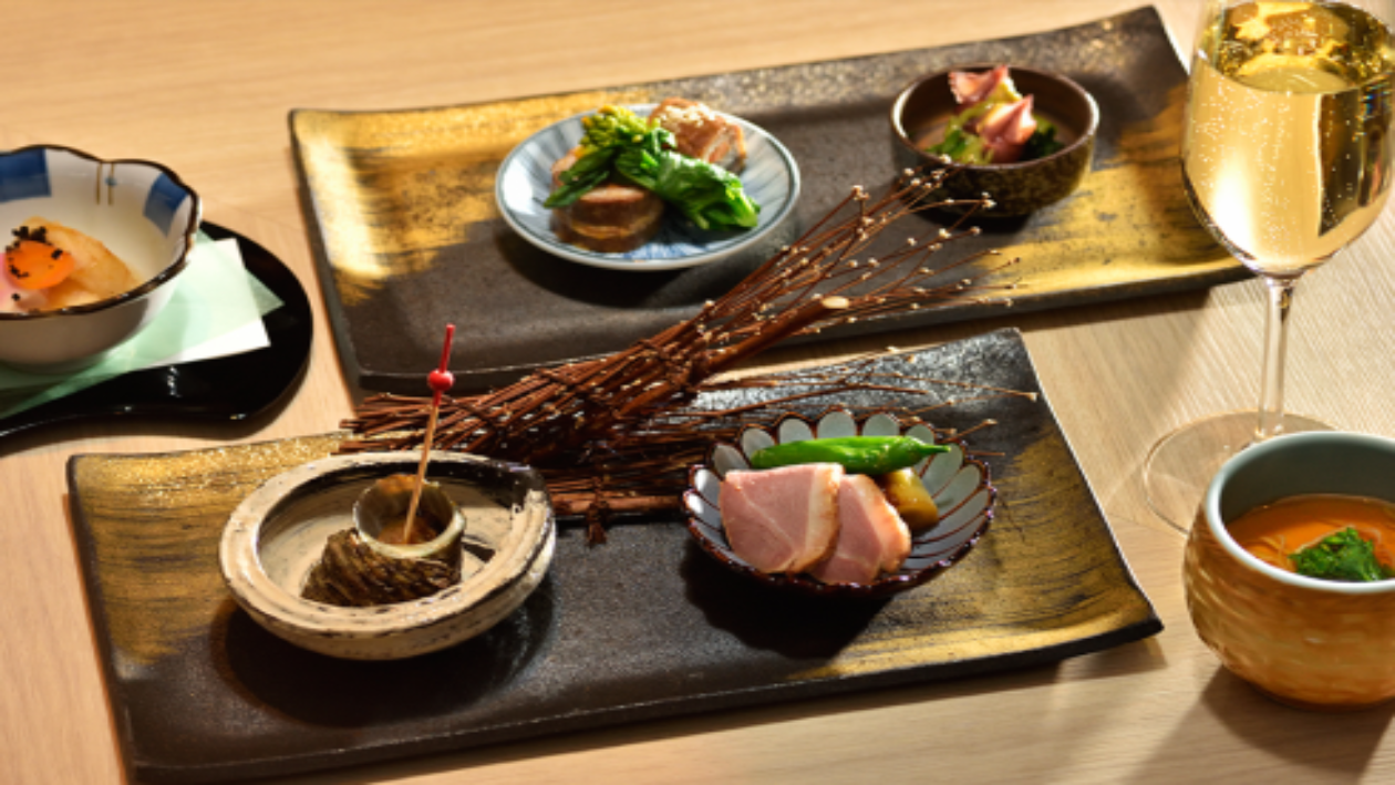 グランドプリンスホテル高輪1Fにある「クラブラウンジ 花雅」のカクテルタイムで提供されるオードブルのイメージ。