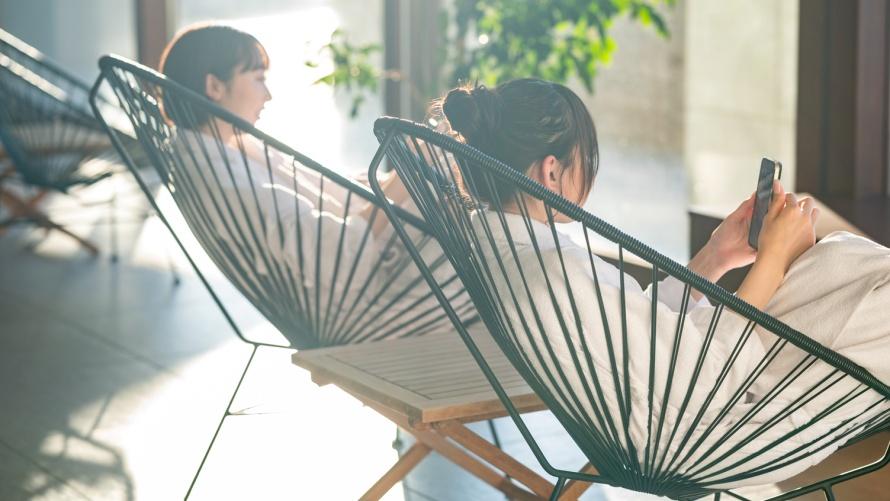 大磯プリンスホテルにある夜のインフィニティプールのイメージ