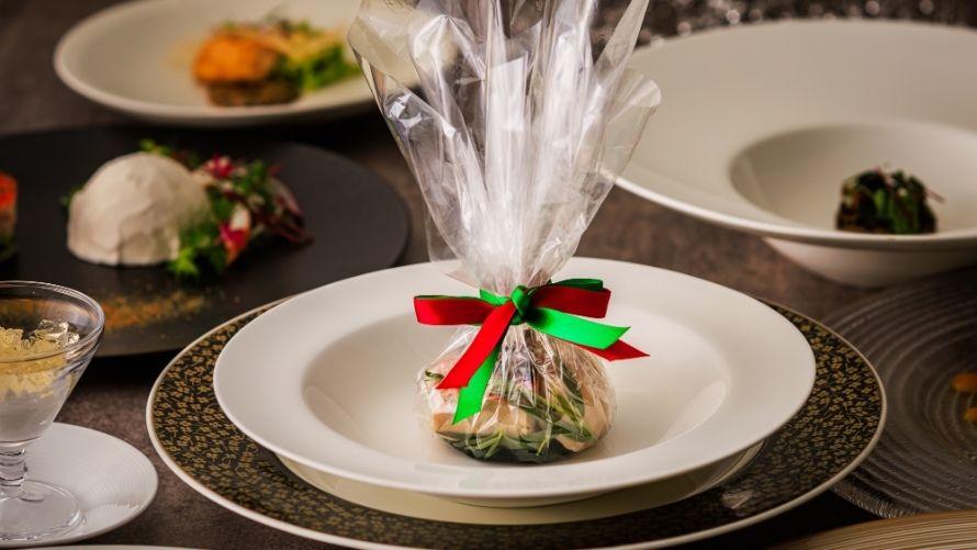 金目鯛と牡蠣とほうれん草のフィルム包み焼き