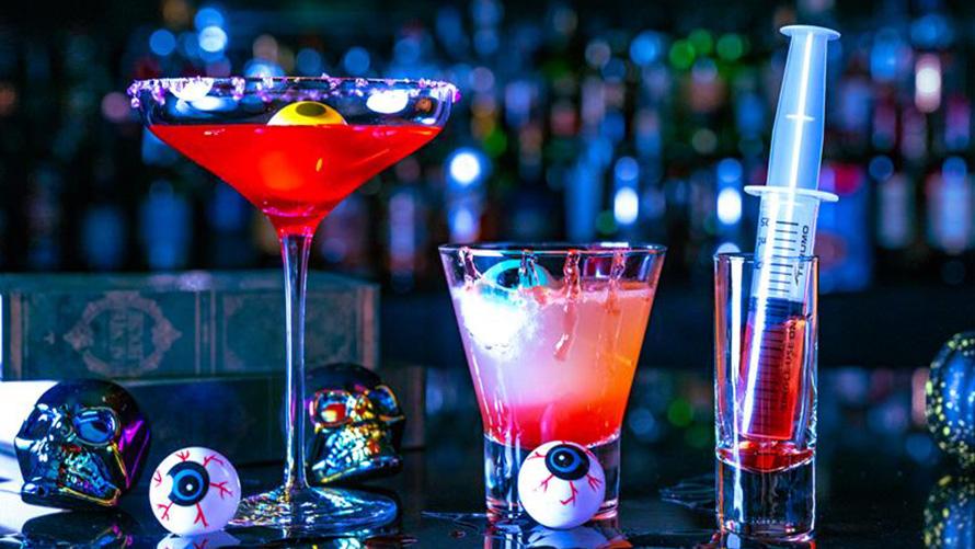 ハロウィーンの世界観とマジックを楽しめるマジックバーに期間限定でリニューアル