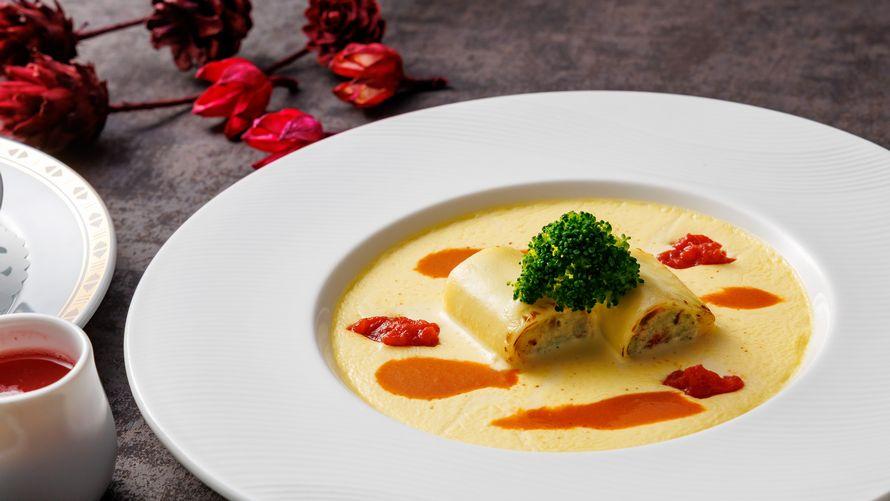 オマール海老のカネロニホワイトグラタン