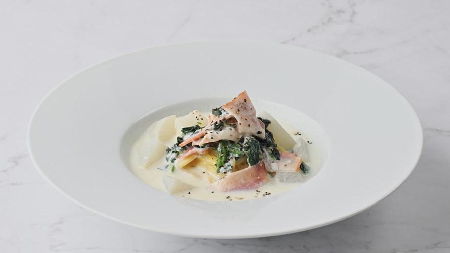 かぶとベーコンのスープパスタ