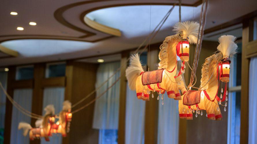 馬のデザインのレストラン照明