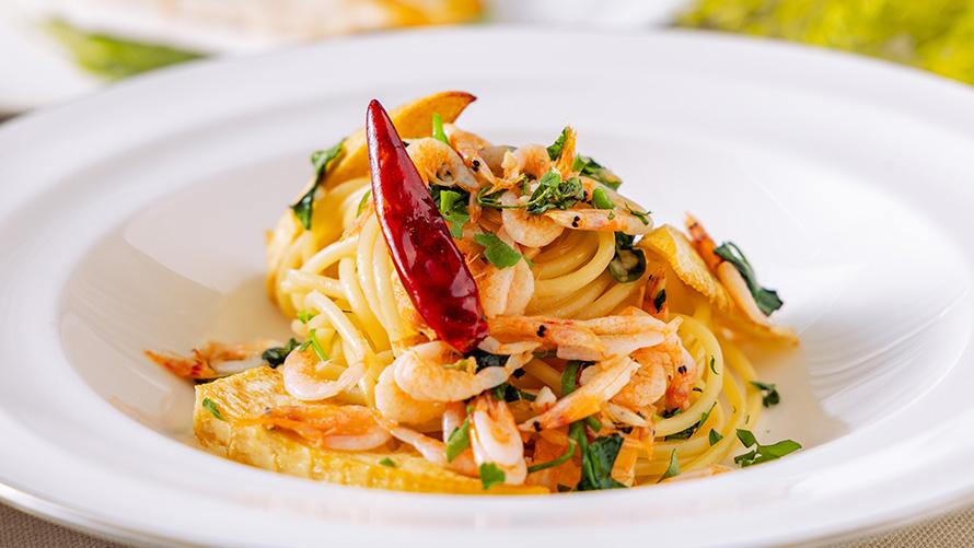 桜海老とタケノコ、クレソンのペペロンチーノ スパゲッティ