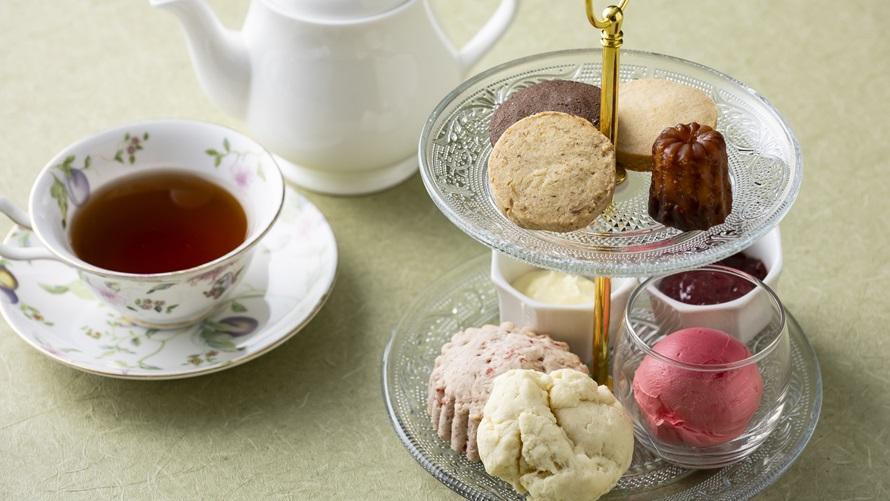 【02の日】季節のスコーンと「おいしい紅茶の店」認定店の紅茶セット