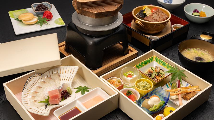 懐石料理をお重に詰めたお食事