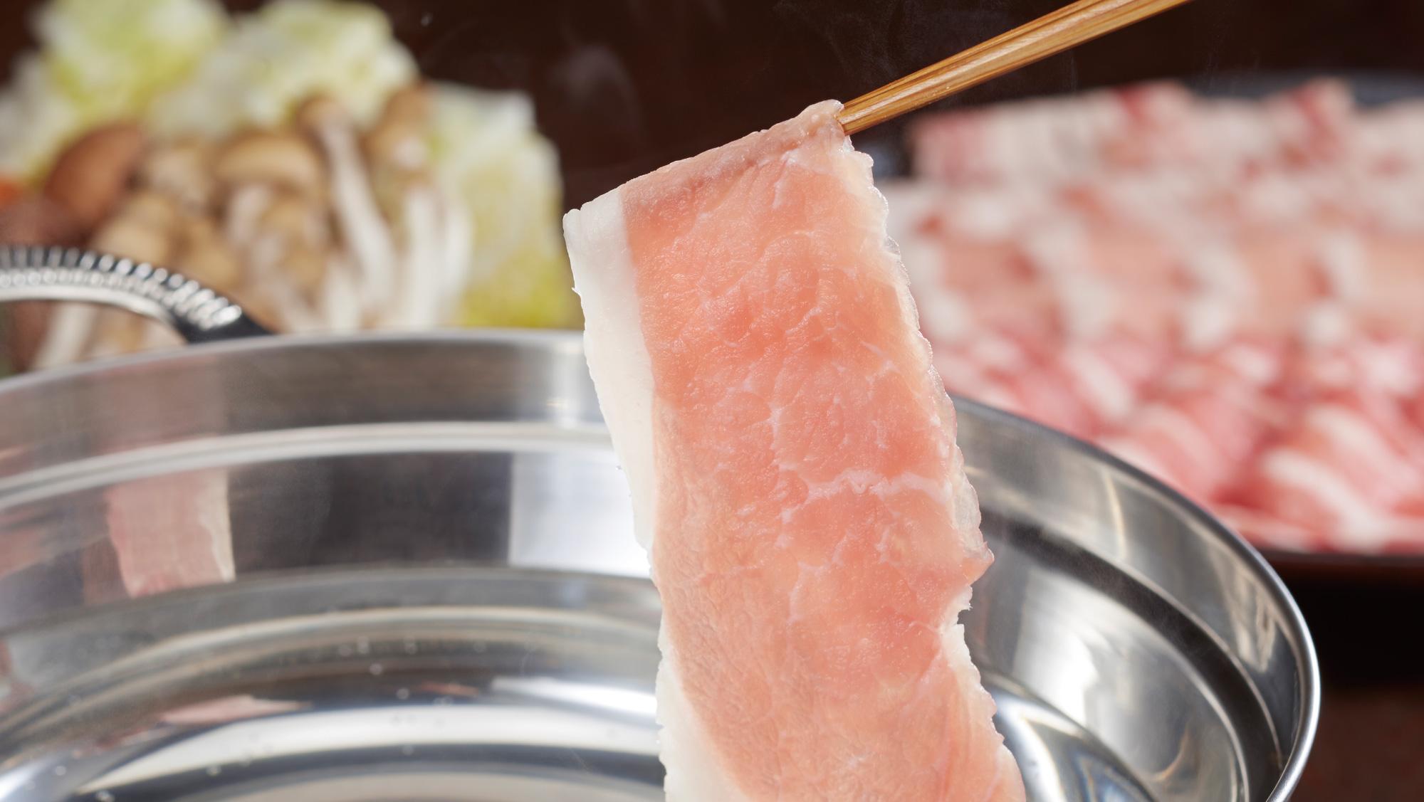 彩り茸と豚ロース肉の中華風しゃぶしゃぶ　※イメージ