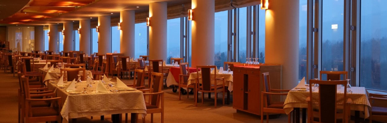 メインダイニングルーム