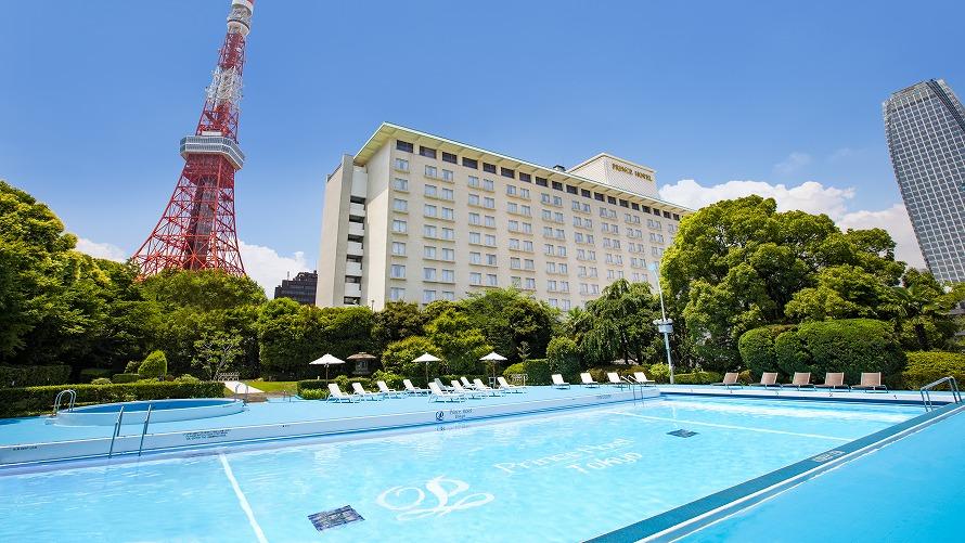 青い空と東京タワーを見上げる開放感あふれるプールで夏を満喫！