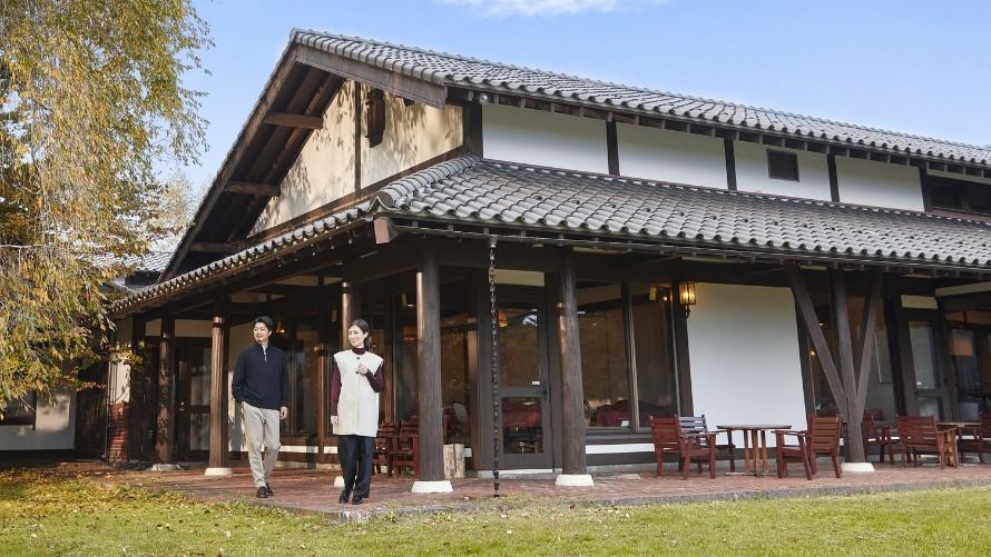 嬬恋テラスご夫婦散歩イメージ