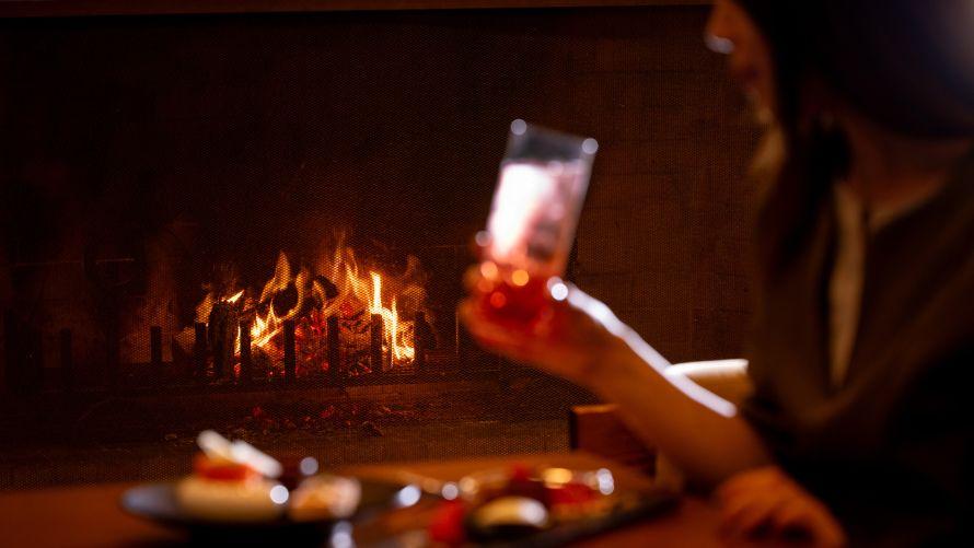 [あじさい]暖炉バー　～週末の特別な時間 ～