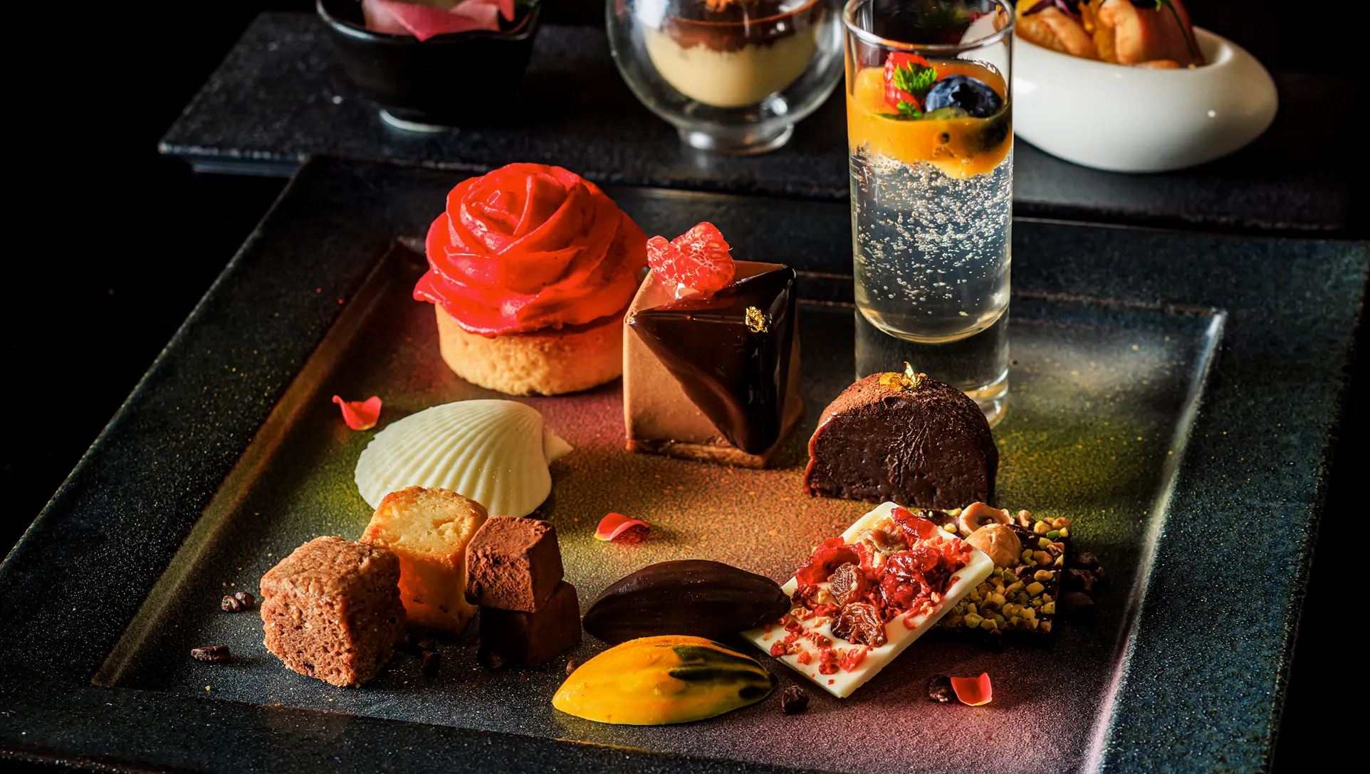 カカオと旅するアフタヌーンティー