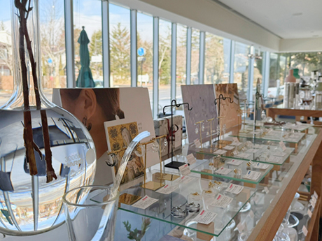 HARIO CAFE軽井沢安東美術館店_内観