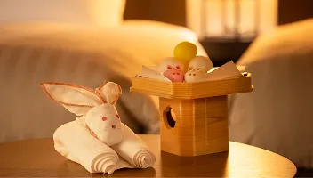 客室にお月見団子を設置。