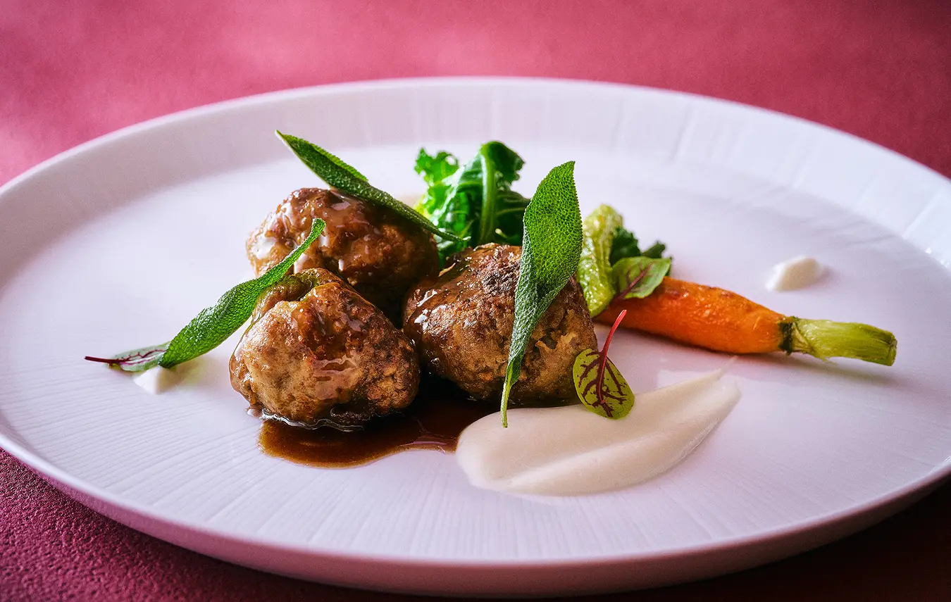 ミラノの郷土料理 仔牛肉のミートボール 白ワインとセージ風味