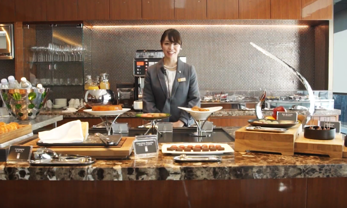 オリジナルプリント付き写真集　The Receptionist 個展応援プラン／写真集&zine制作サポート「畔印刷所」 – 写真