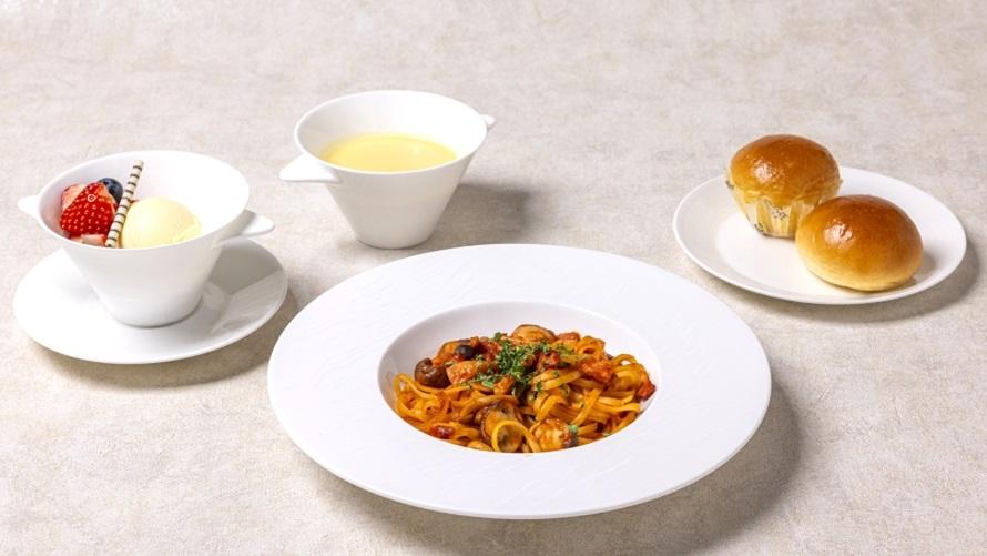 All-Day Dining OASIS GARDEN