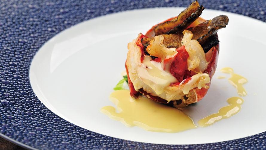 オマール海老のポワレと鮑のフリカッセ　本日のスタイルで