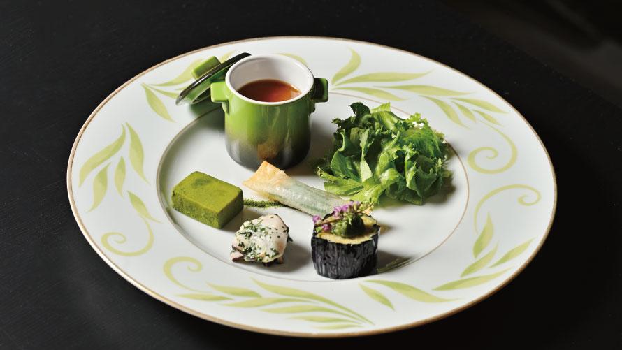 お茶を味わうセイボリー