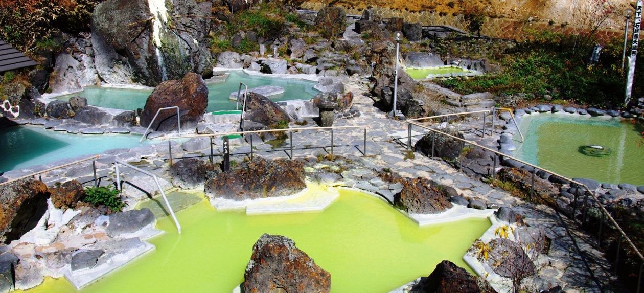 ４種の源泉「石庭露天風呂」