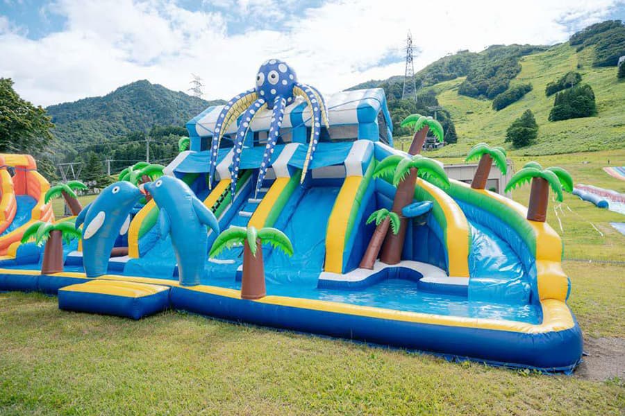 「ふあふあプール」は「未就学児向け」と「小学生向け」をご用意