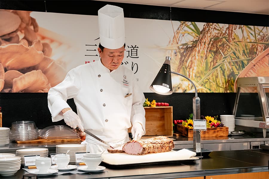 ブッフェレストラン「アゼリア」