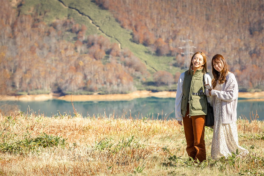 紅葉＋アクティビティ＋焚き火で“家族の秋物語”を