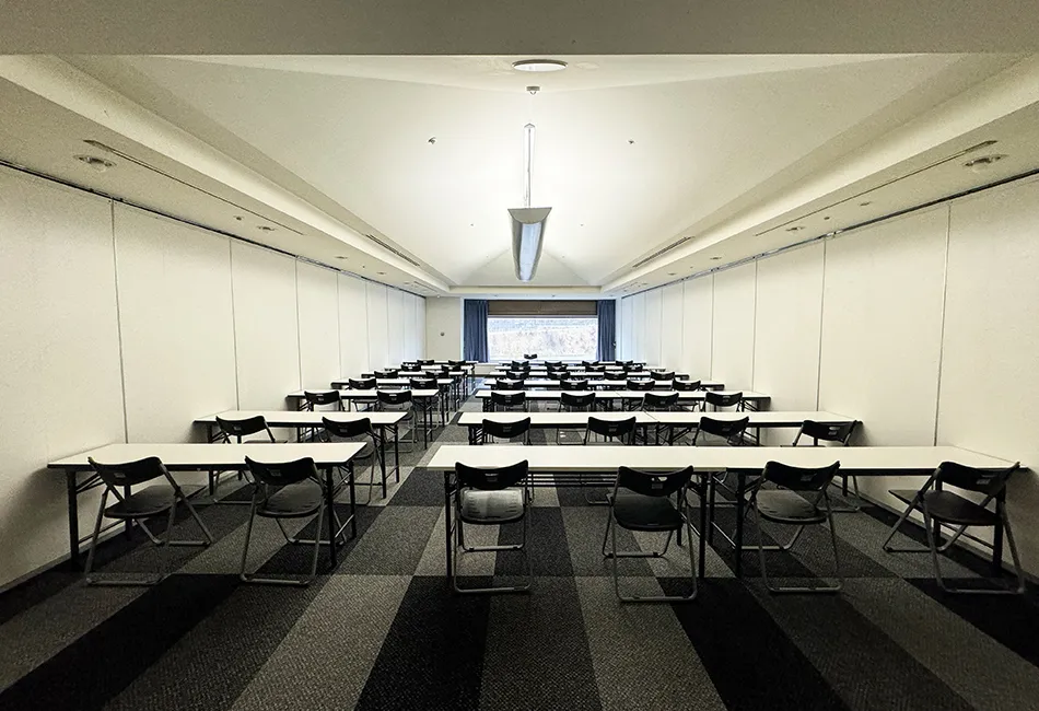 宴会場「三国」