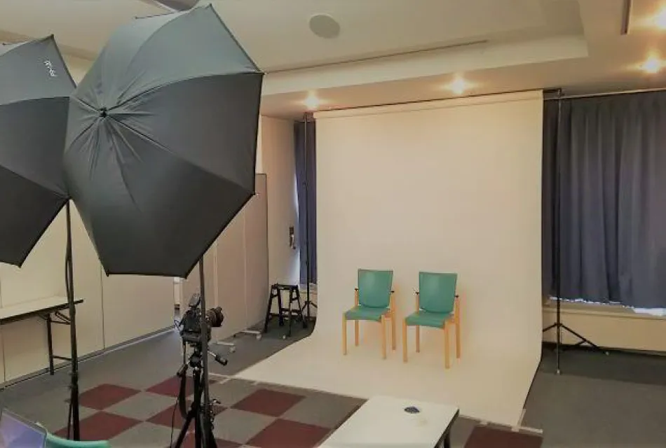 アーティストとの写真撮影会イメージ