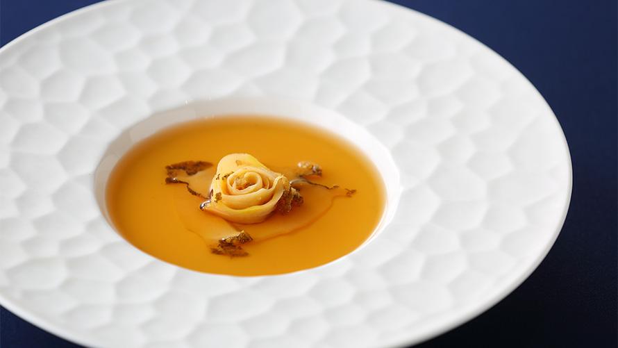 鮑のコンソメロワイヤル